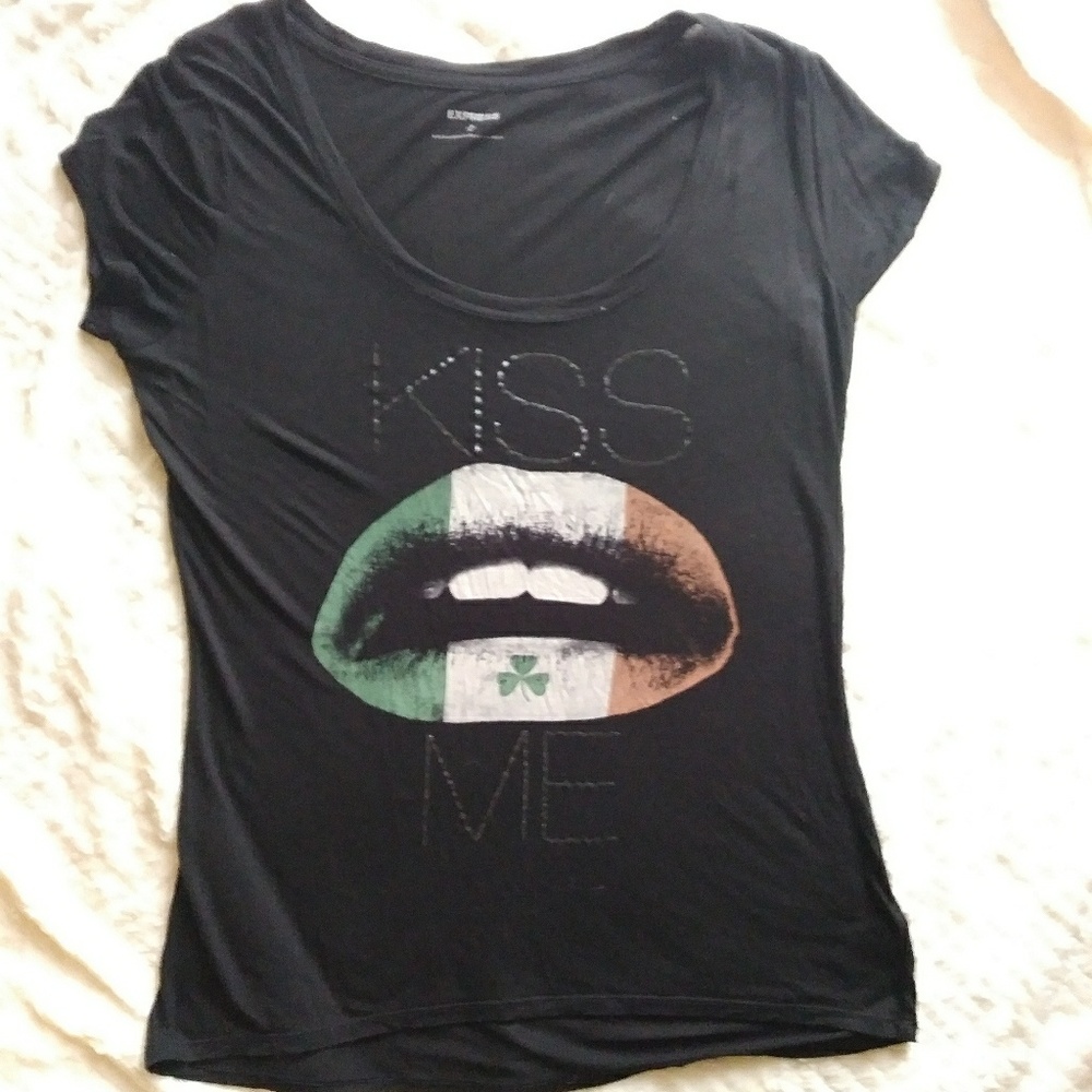 {Express} Black Kiss Me Graphic Tee Medium